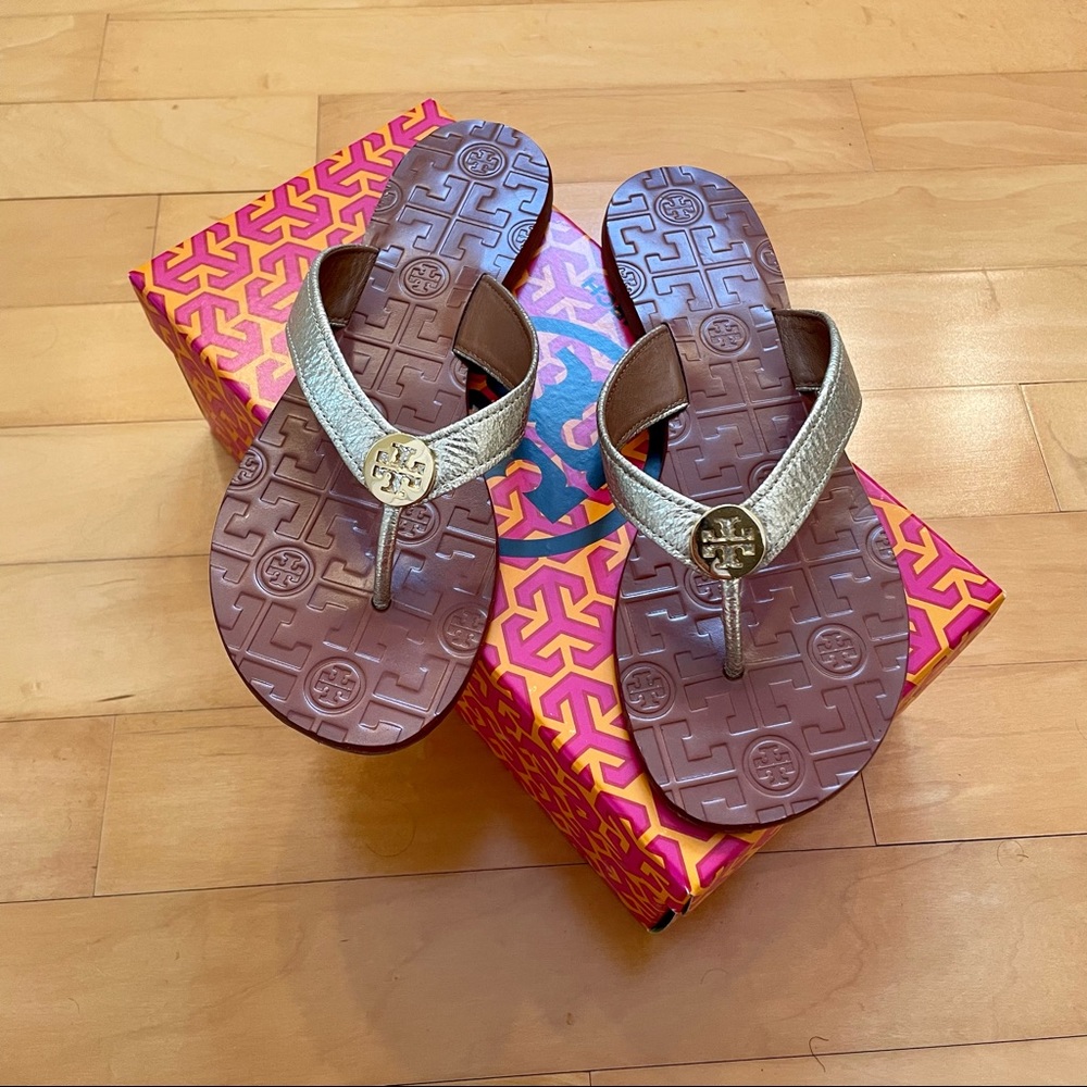 Tory Burch Thora Reverse Metallic Sandals Gold Flip Flops Leather Discontnued